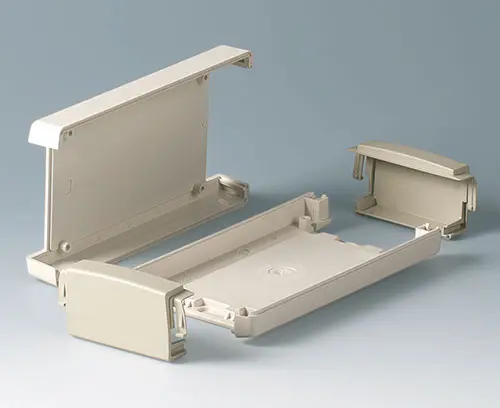 Clip-in koncové panely