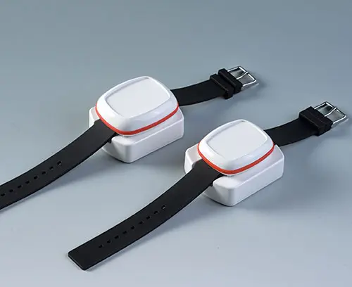 BODY-CASE L und M mit Ablagestation