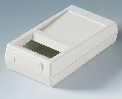 Raised front area to accommodate plugs 