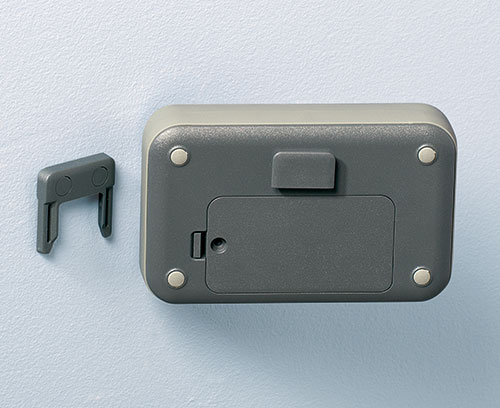 Combi-clip as a wall suspension element (accessory)