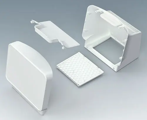 Diseño en cuatro partes: caja básica, panel de control, panel rebajado del asa y panel inferior