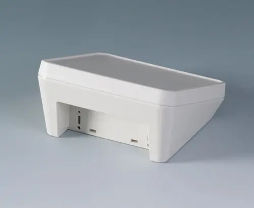 Modelo I - dispone de una zona hundida para incorporar y proteger interfaces