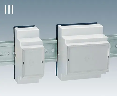 Modelo III: cajas cerradas, por ejemplo, para conectores delanteros