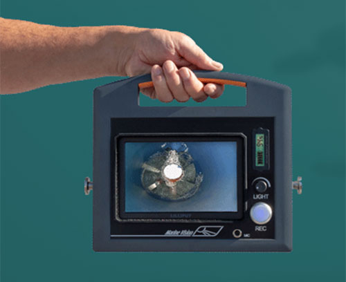 Hand held HD-camera and monitor system