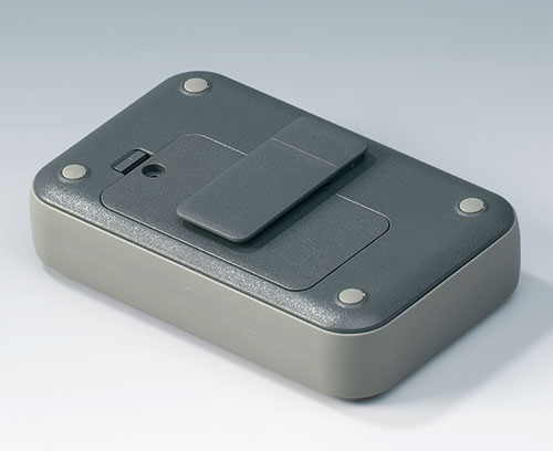 Clip combinata come clip di fissaggio (accessorio), amovibile per cambio batterie
 Soft-Case con clip di fissaggio