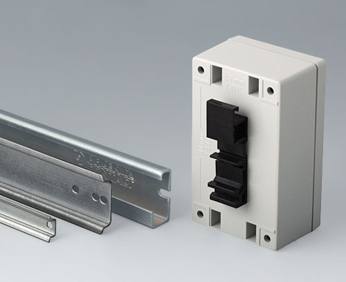 B6811751 DIN rail adapter