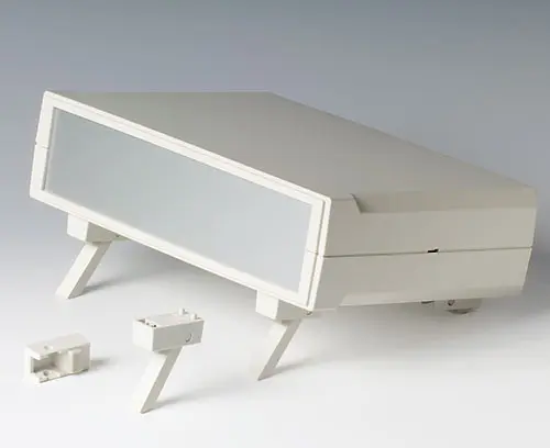 Gabinete MOTEC com pés próprios