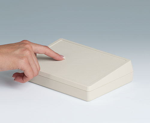 Caixas para Mesa | Caixas Frontais Inclinadas | OKW